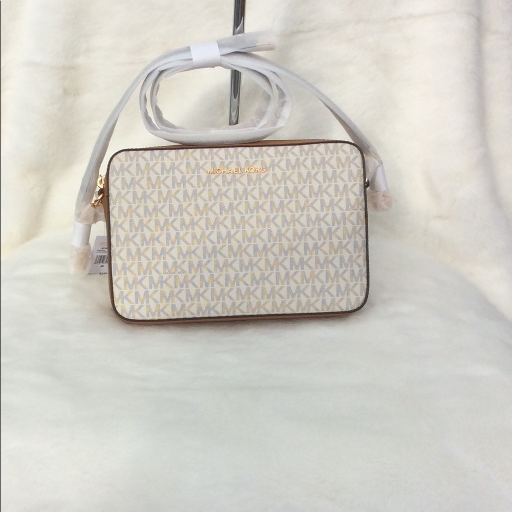 Michael Kors Jet Set LG EW Crossbody - Picture 4 of 7
